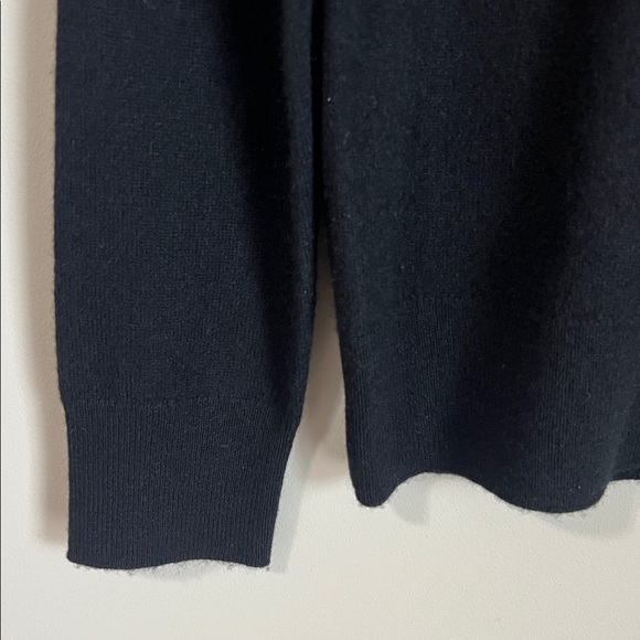 Quince Mongolian 100% Cashmere Crewneck Sweater Black Sz Small - Picture 3 of 6